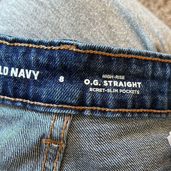 Old Navy Straight Leg Jeans - Picture 5 of 8